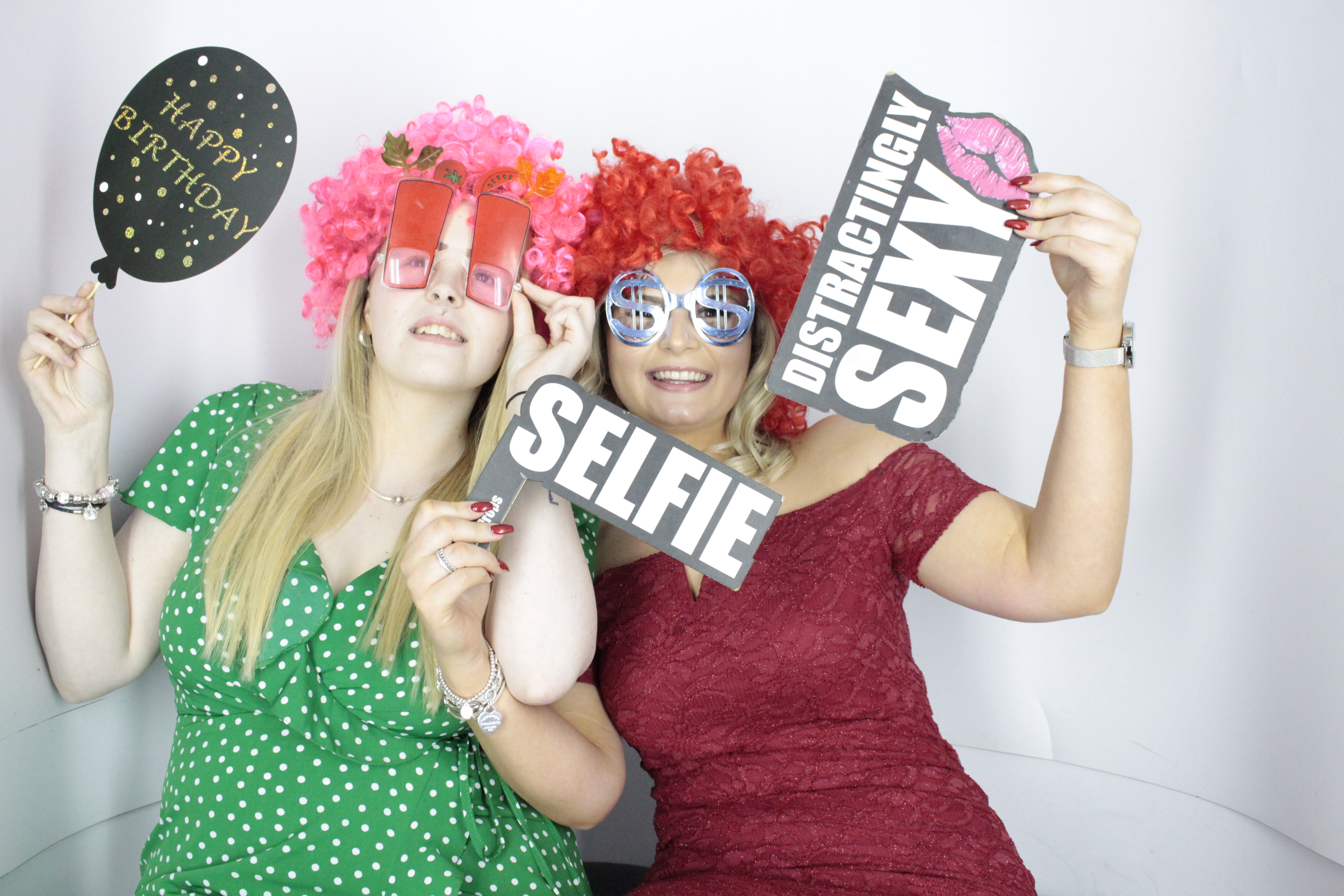 Chlöe’s 21st | View more photos from the event at gallery.myphotoboothexperience.co.uk/u/MyPhotoBoothExperienceLtd/Chlöe’s-21st